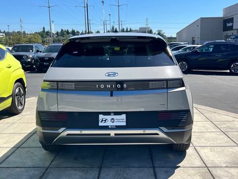 Certified 2024 Hyundai Ioniq 5 SEL AWD/4WD image 10