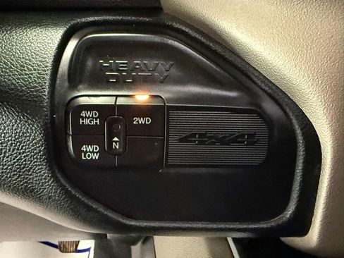 Used 2019 RAM 3500 Laramie image 26