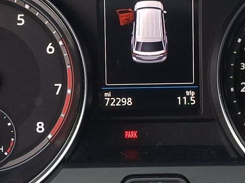 Used 2020 Volkswagen Atlas Cross Sport SE image 19