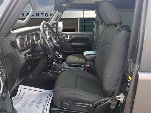 Used 2020 Jeep Wrangler Sport image 9