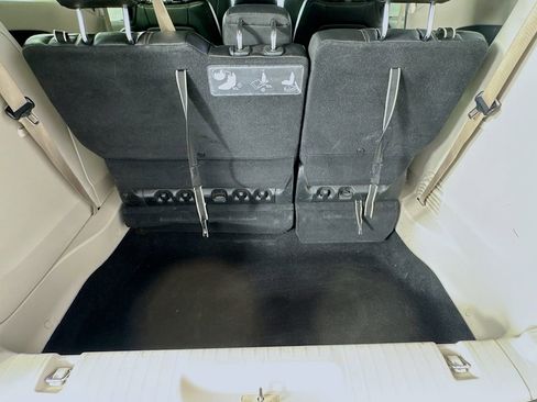 Used 2019 Chrysler Pacifica Touring-L w/ Advanced Safetytec Group image 32