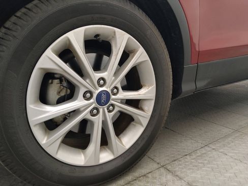 Used 2017 Ford Escape SE w/ Equipment Group 201A FWD image 31