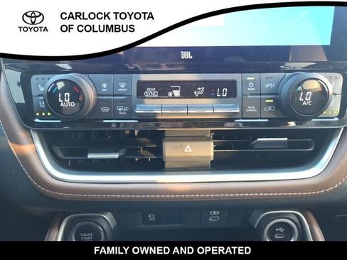 Used 2024 Toyota Grand Highlander AWD image 31