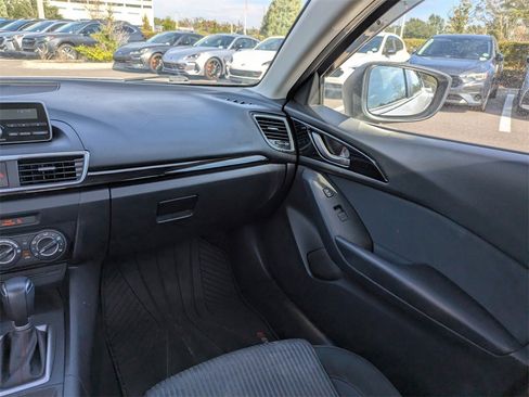Used 2014 MAZDA MAZDA3 i Touring image 24