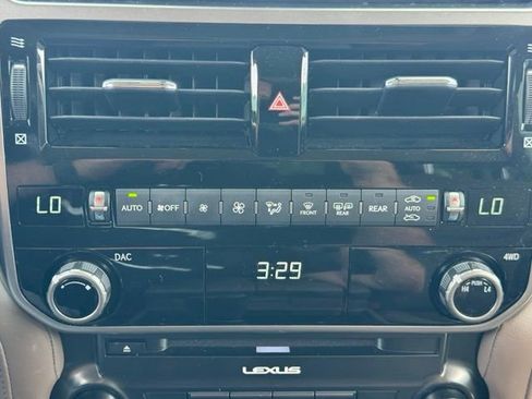 Used 2022 Lexus GX 460 Premium AWD/4WD image 30