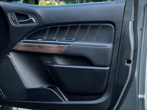 Used 2021 GMC Canyon Denali image 26