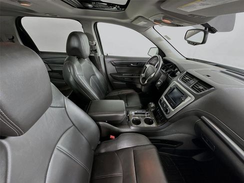 Used 2016 GMC Acadia SLT AWD/4WD image 29