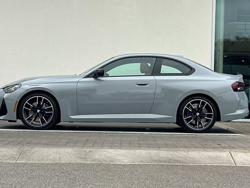 Used 2025 BMW M240i Coupe RWD image 6