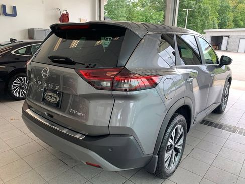 Used 2023 Nissan Rogue SV AWD/4WD image 15