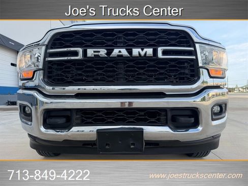 Used 2020 RAM 3500 Tradesman w/ Chrome Appearance Group RWD image 30