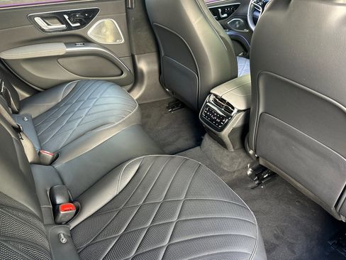 Certified 2023 Mercedes-Benz EQS 580 4MATIC Sedan image 31