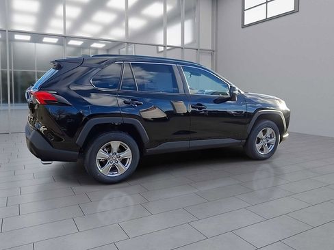 New 2025 Toyota RAV4 XLE image 7