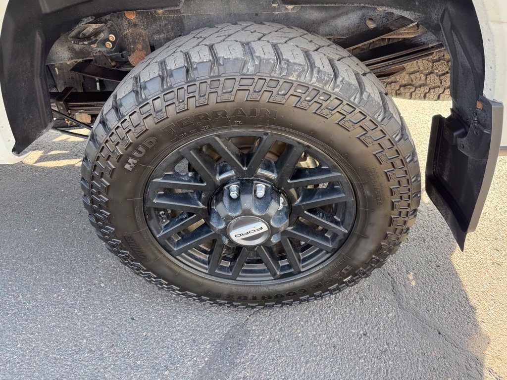 Used 2021 Ford F350 Lariat AWD/4WD image 9