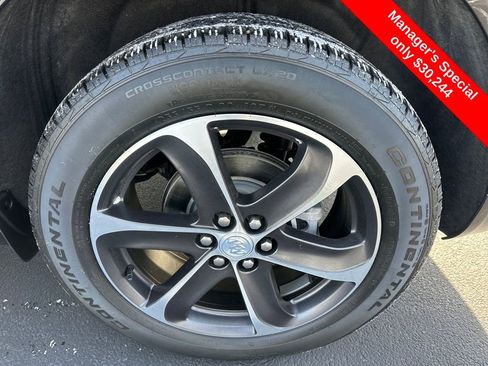 Used 2022 Buick Enclave Essence w/ Experience Buick Package image 26