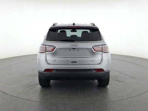 Used 2025 Jeep Compass Limited image 7