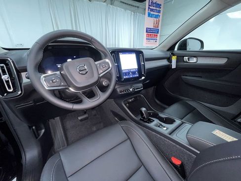 New 2026 Volvo XC40 B5 Core w/ Protection Package Premier image 3