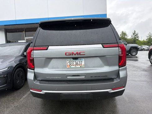 Used 2025 GMC Yukon Elevation w/ Elevation Premium Package RWD image 6