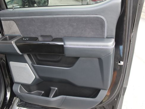 Used 2023 Ford F150 Lightning Platinum AWD/4WD image 18