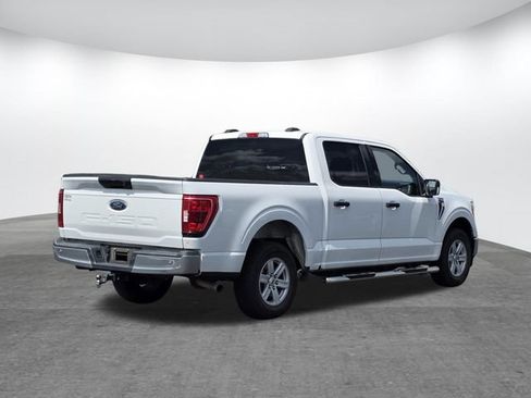 Used 2021 Ford F150 XLT w/ Equipment Group 301A Mid RWD image 4