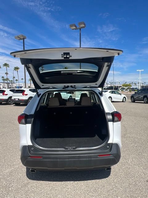 Used 2025 Toyota RAV4 XLE AWD/4WD image 32