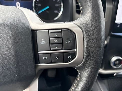 Used 2024 Ford Expedition XLT AWD/4WD image 28