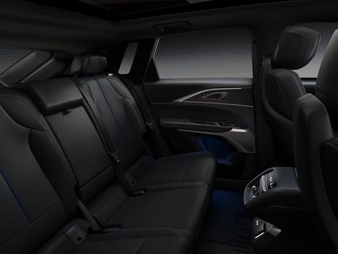 New 2024 Cadillac Lyriq Luxury w/ LPO, Floor Liner Package AWD/4WD image 30