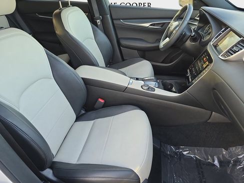 Certified 2025 INFINITI QX55 Essential image 10