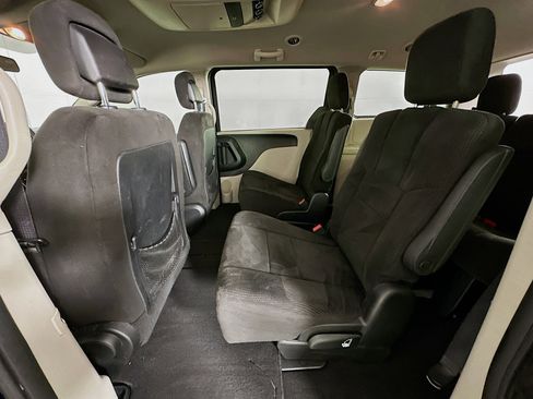 Used 2013 Dodge Grand Caravan SXT w/ Entertainment Group 1 image 26