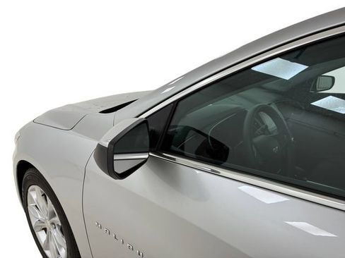 Certified 2022 Chevrolet Malibu LT FWD image 10