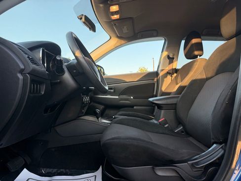 Used 2019 Mitsubishi Outlander Sport ES FWD image 14