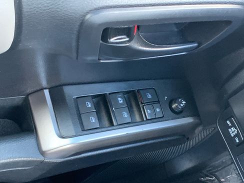 Used 2021 Toyota Tacoma SR5 image 24