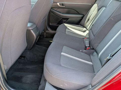 Used 2025 Hyundai Sonata SEL FWD image 28
