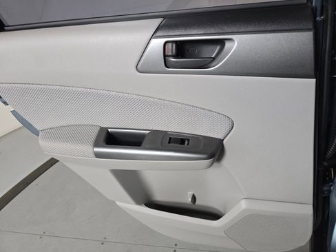 Used 2013 Subaru Forester 2.5X image 22