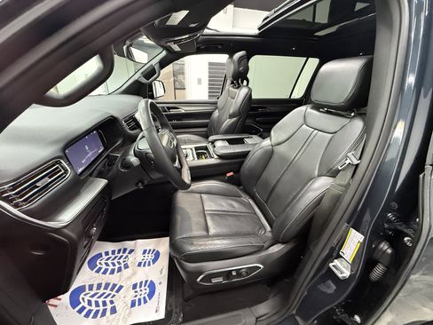 Used 2023 Jeep Wagoneer Series II image 13