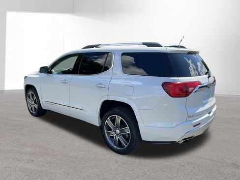 Used 2019 GMC Acadia Denali w/ Technology Package AWD/4WD image 5