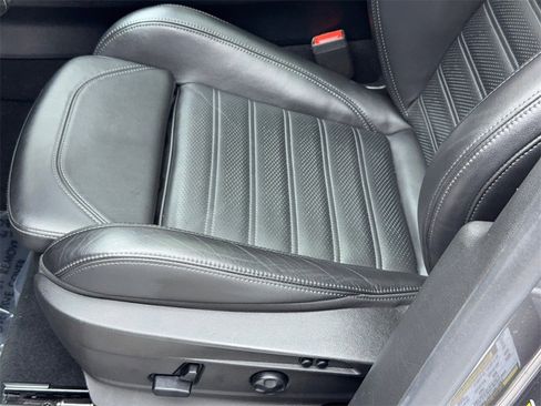 Used 2022 Alfa Romeo Stelvio Veloce image 38