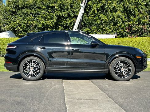 New 2026 Porsche Cayenne image 9