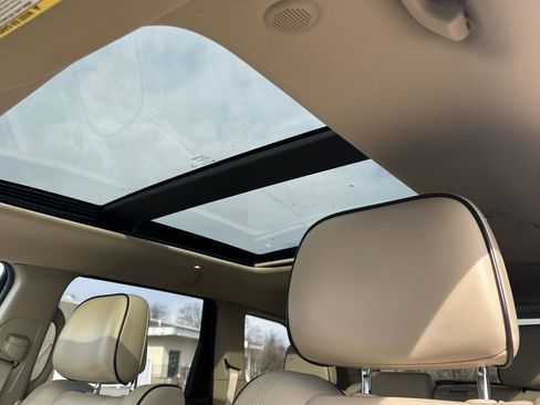 Used 2020 Jeep Grand Cherokee Overland image 9