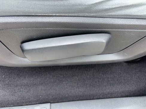 Used 2017 RAM 1500 Express RWD image 31