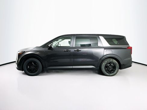 Used 2026 Kia Carnival FWD image 4