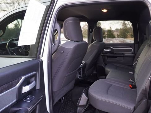 Used 2023 RAM 2500 Big Horn w/ Level 1 Equipment Group AWD/4WD image 18