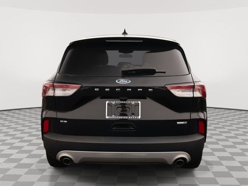 Used 2020 Ford Escape SE image 24