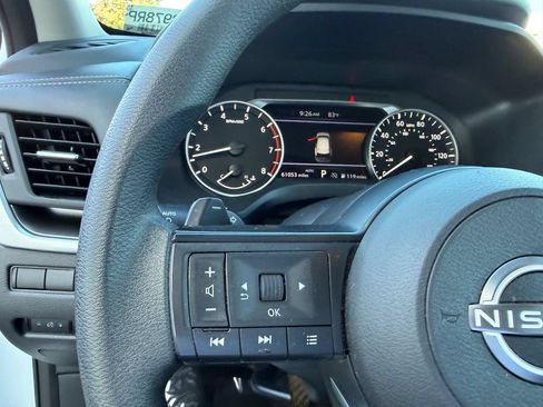 Used 2024 Nissan Rogue SV AWD/4WD image 19