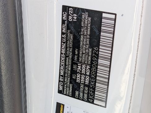 Certified 2024 Mercedes-Benz GLS 450 4MATIC w/ AMG Line Exterior image 38