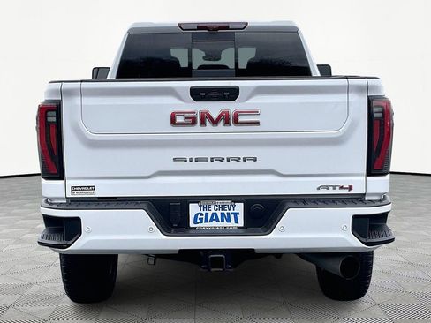 Used 2025 GMC Sierra 3500 AT4 w/ AT4 Premium Plus Package image 6