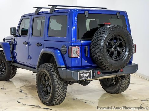 Used 2020 Jeep Wrangler Unlimited Sahara w/ Uconnect 4C Nav & Sound Group AWD/4WD image 9