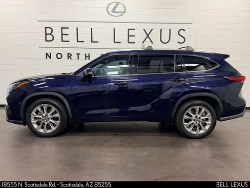 Used 2021 Toyota Highlander Limited FWD image 7