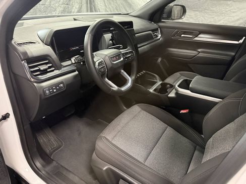 Used 2025 GMC Terrain Elevation AWD/4WD image 18
