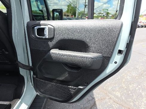Used 2023 Jeep Wrangler Unlimited Rubicon 4xe w/ Steel Bumper Group AWD/4WD image 52