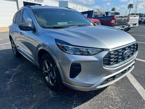Used 2024 Ford Escape ST-Line w/ Tech Pack #1 FWD image 1